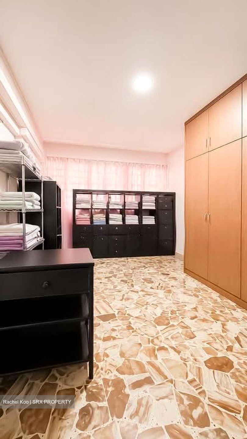 Blk 523 Jurong West Street 52 (Jurong West), HDB 5 Rooms #558126001